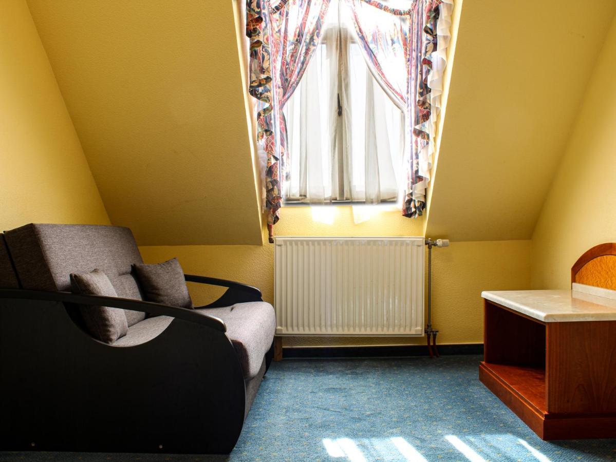 Offi Haz Hotel Eger Kültér fotó
